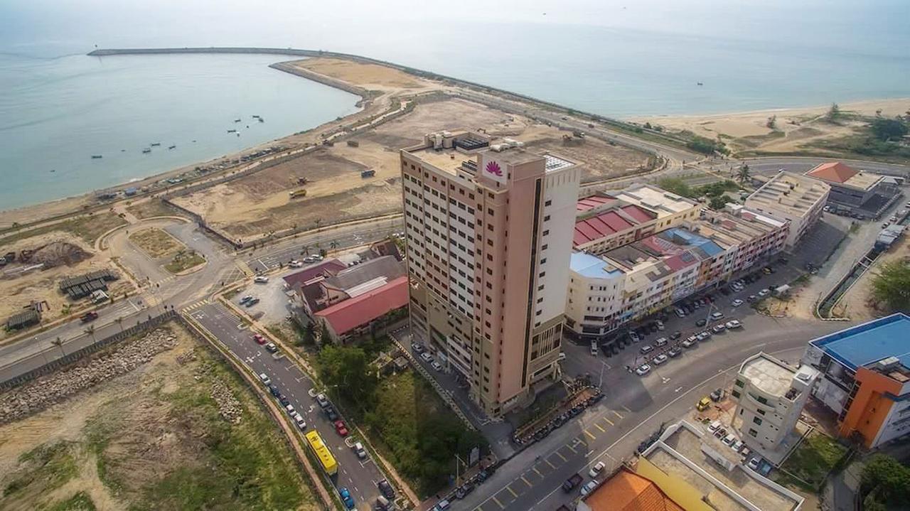 Hotel Tanjong Vista 쿠알라트렝가누 외부 사진